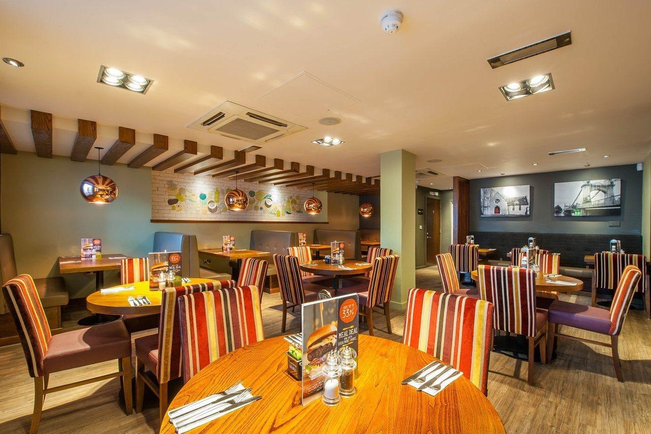 Premier Inn London Hammersmith Экстерьер фото