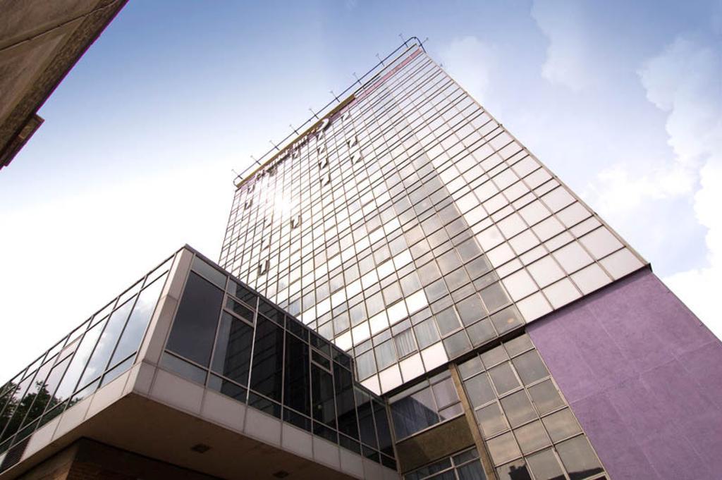 Premier Inn London Hammersmith Экстерьер фото