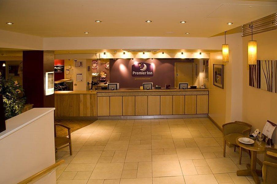 Premier Inn London Hammersmith Экстерьер фото