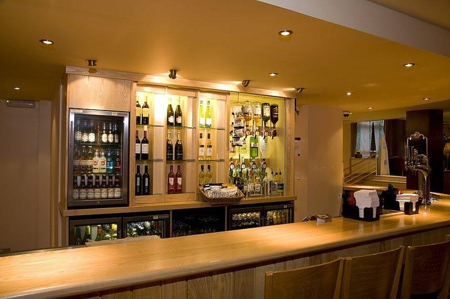 Premier Inn London Hammersmith Экстерьер фото