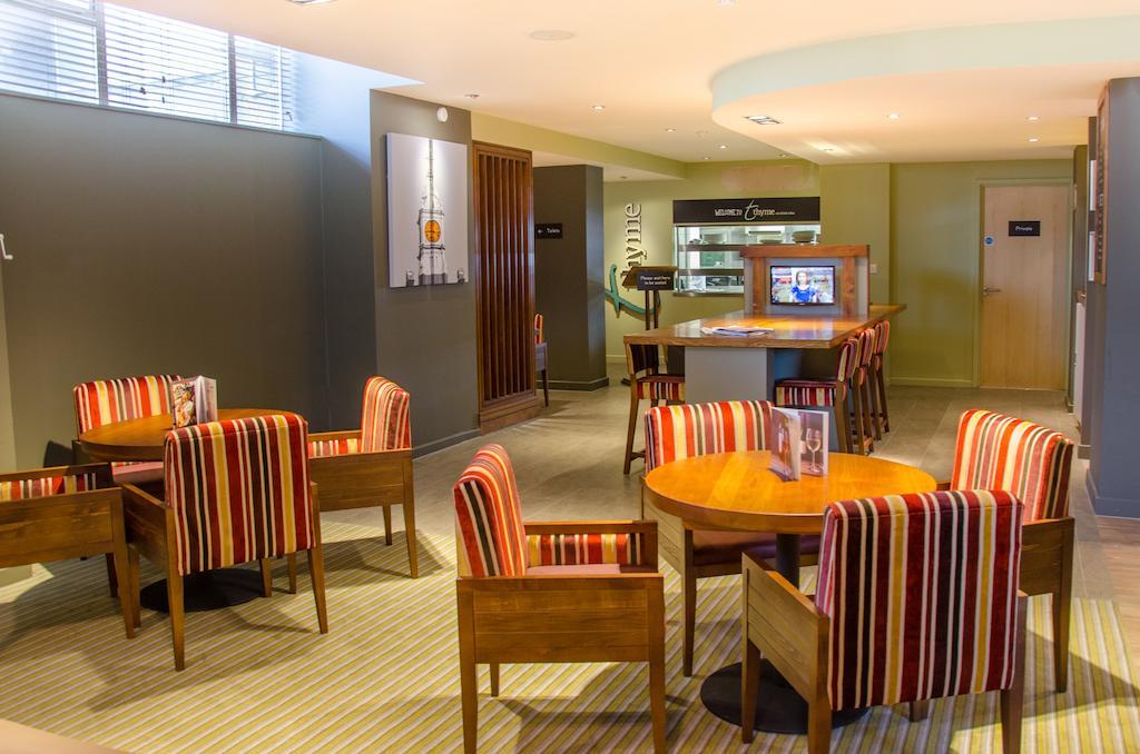 Premier Inn London Hammersmith Экстерьер фото